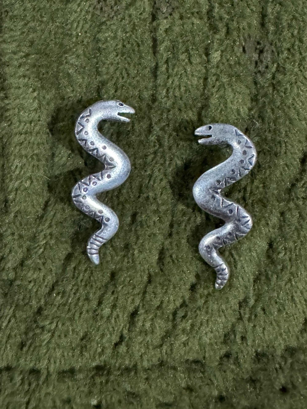 Totally Rad Vintage 1980's Jonette Jewelry Pewter Long Snake Earrings